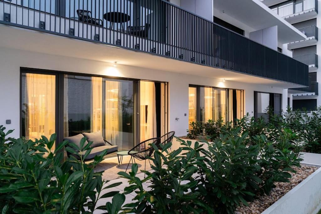 Green Garden Sauna Apartment Бърно Екстериор снимка