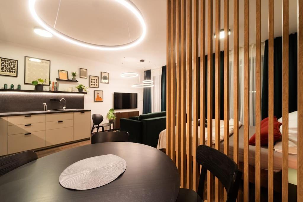 Green Garden Sauna Apartment Бърно Екстериор снимка