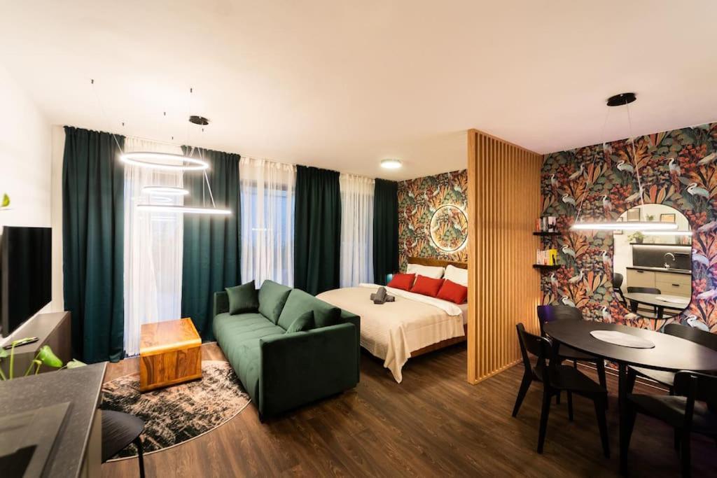 Green Garden Sauna Apartment Бърно Екстериор снимка